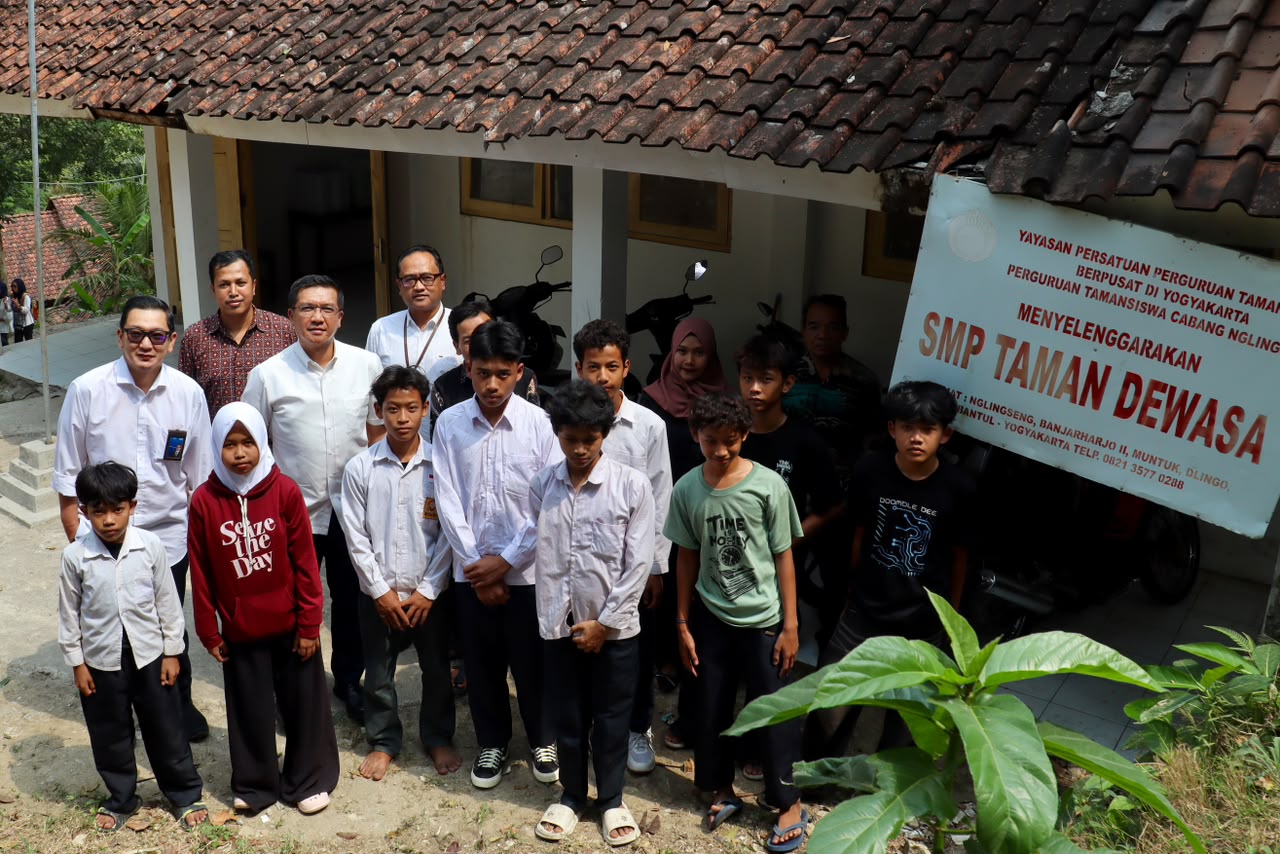 Lebih dari Modal Usaha, PNM Bantu Wujudkan Mimpi Anak Nasabah Lewat Bantuan Pendidikan