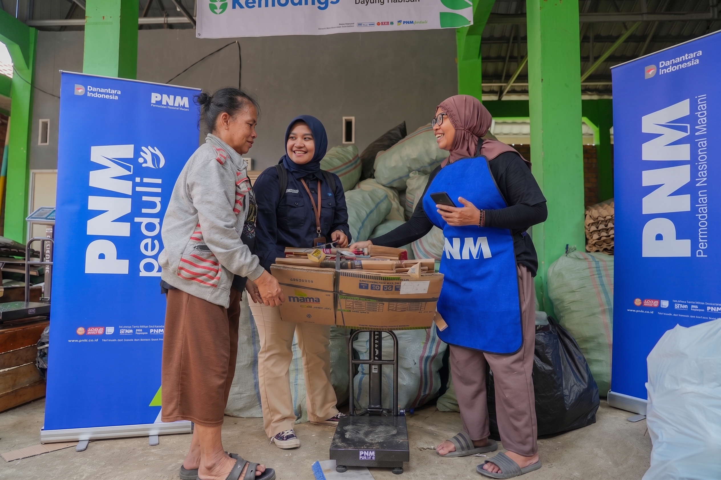 Danau Sipin Kembali Bersinar, Leni Rajut Harapan Bersama Holding Ultra Mikro